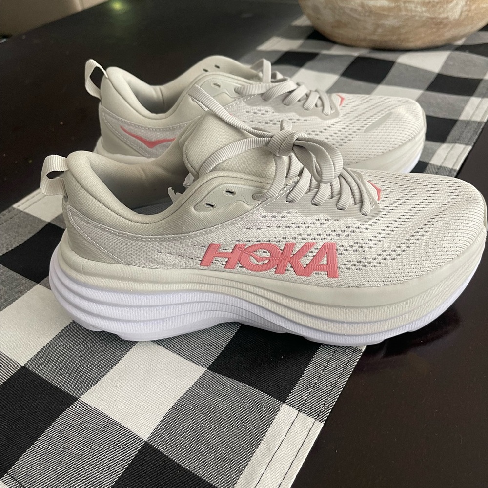 Hoka Bondi 8 size 7.5